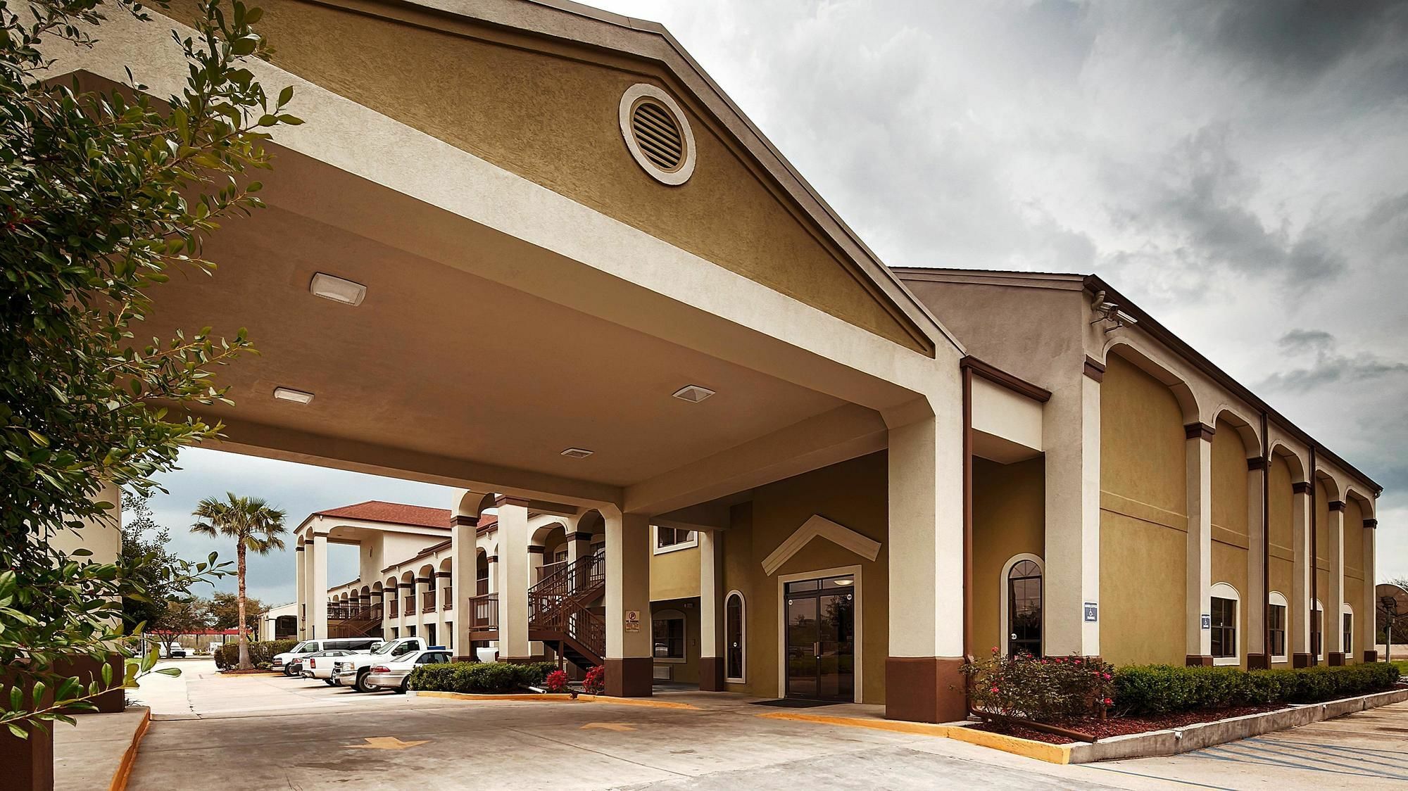 Best Western La Place Inn Exterior foto